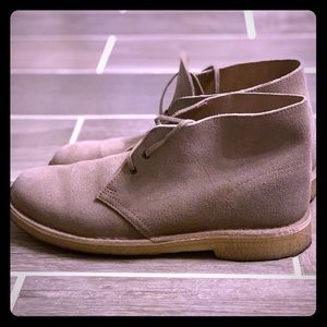 Like New Clarks Desert Boots Size 9 - Worn once
